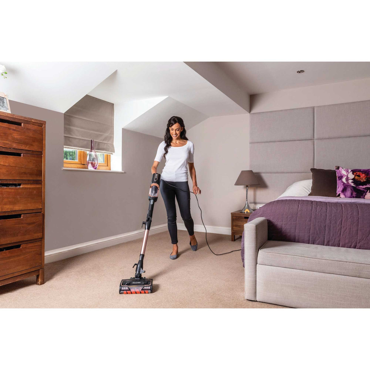 Shark Anti Hair Wrap Corded Stick Vacuum Cleaner with Flexology & TruePet – Rose Gold | HZ500UKT