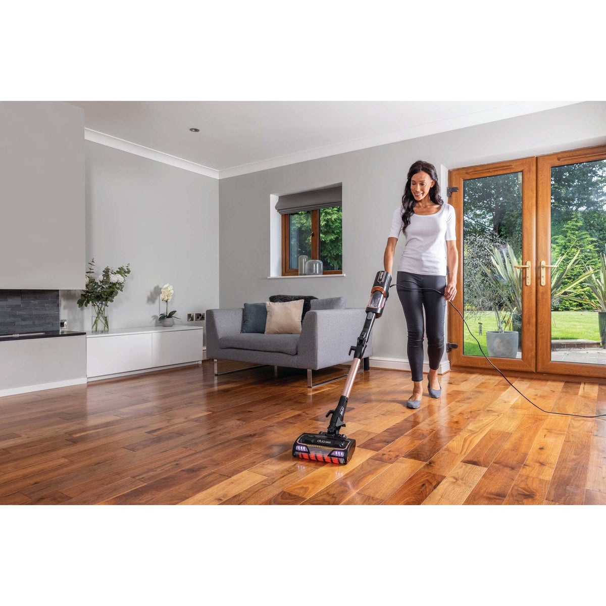 Shark Anti Hair Wrap Corded Stick Vacuum Cleaner with Flexology & TruePet – Rose Gold | HZ500UKT