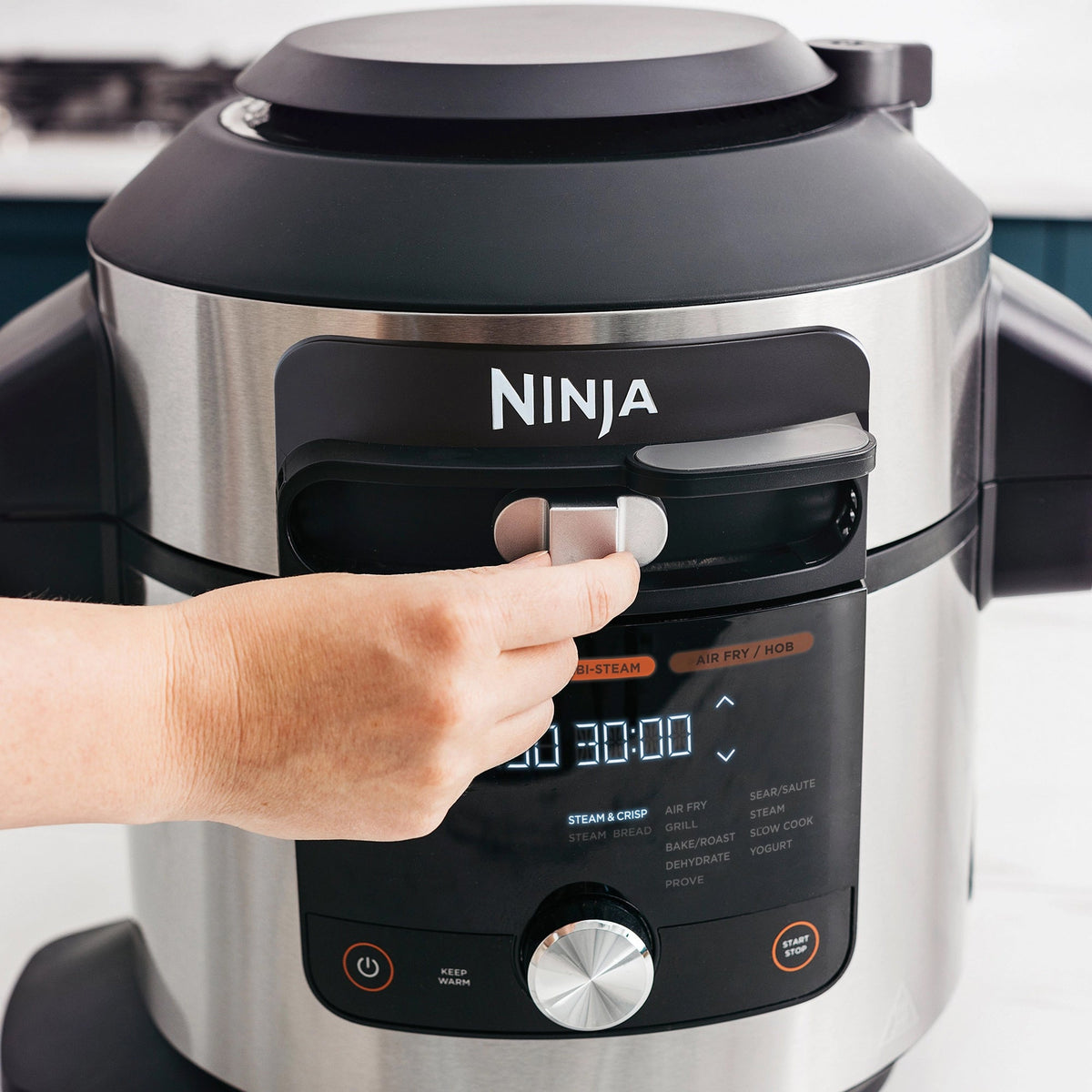 Ninja OL750UK 7.5L 15-in-1 One Lid Multi Cooker with Probe – Black / Stainless Steel