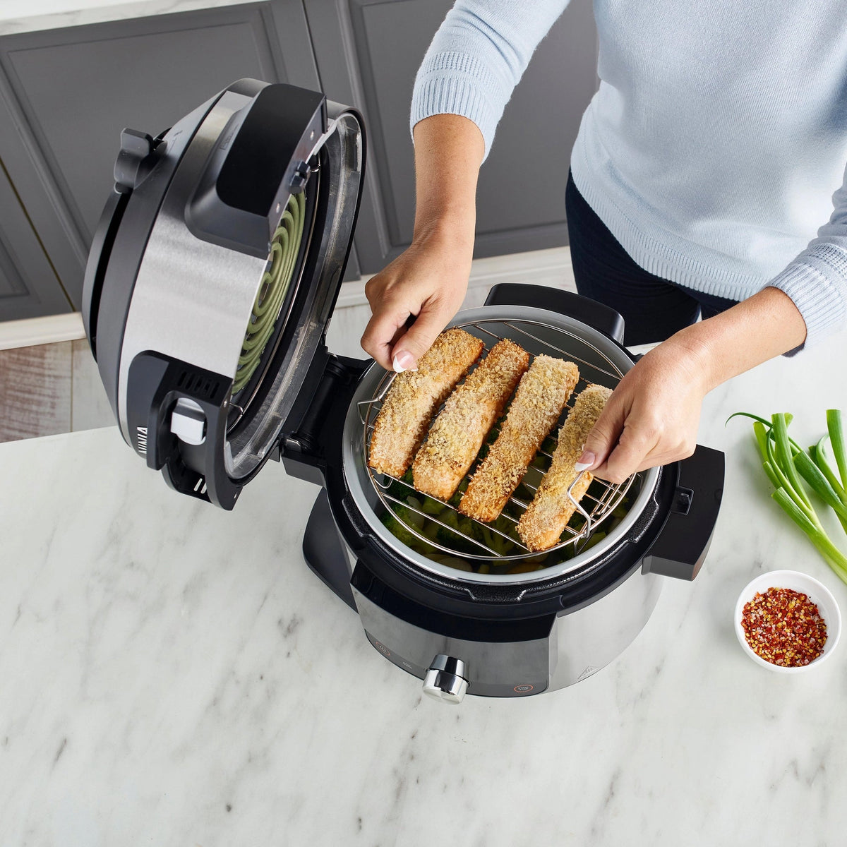 Ninja OL750UK 7.5L 15-in-1 One Lid Multi Cooker with Probe – Black / Stainless Steel