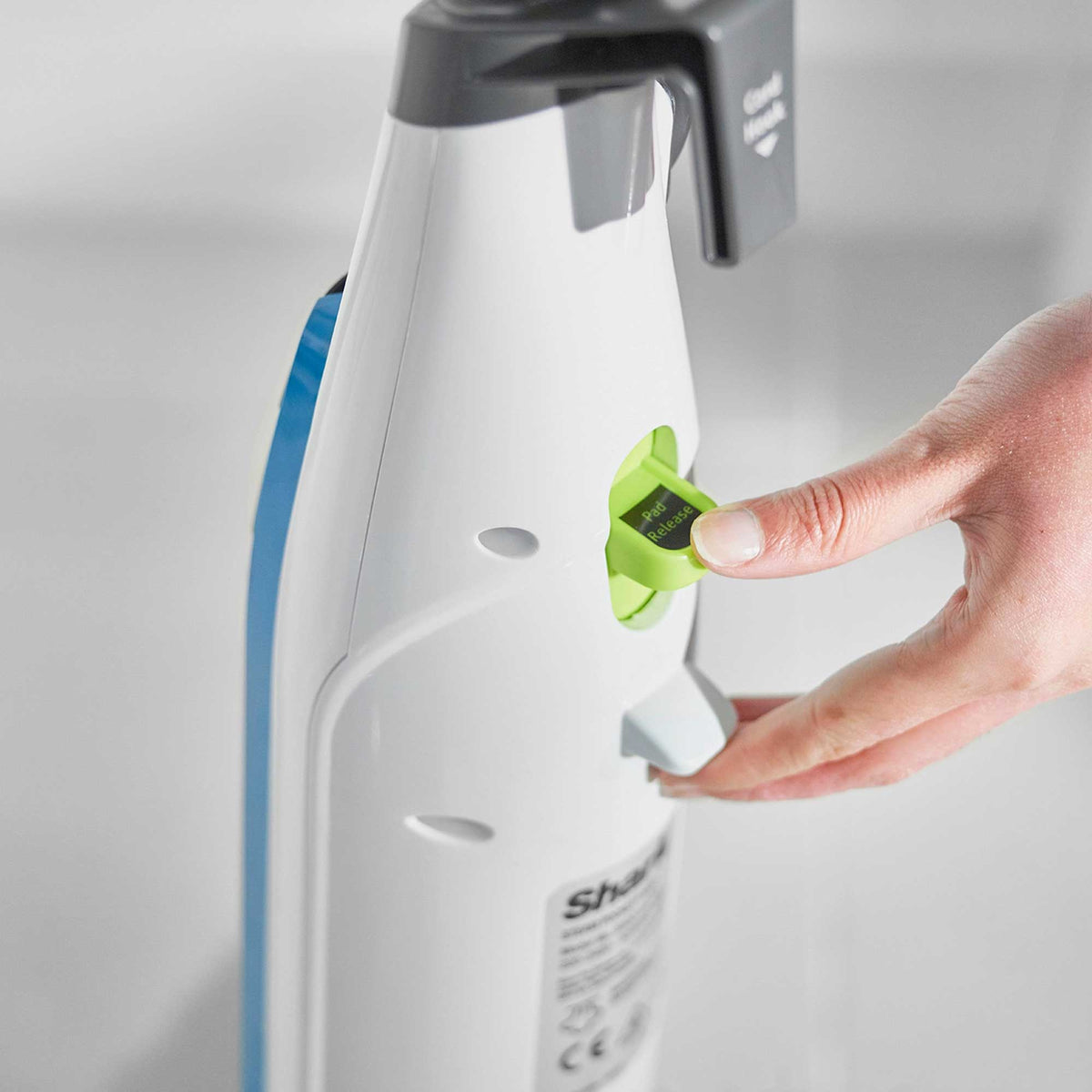 Shark Klik n'Flip Manual Steam Pocket Mop – White & Blue | S6001UK