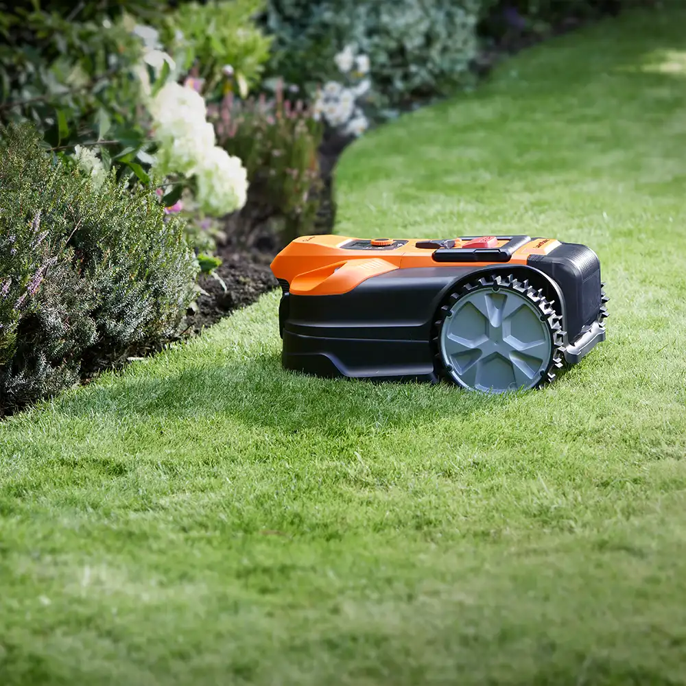 Wire-Free Robotic Lawn Mower Up to 800m² with Optical Vision Navigation & Auto-Charging Dock